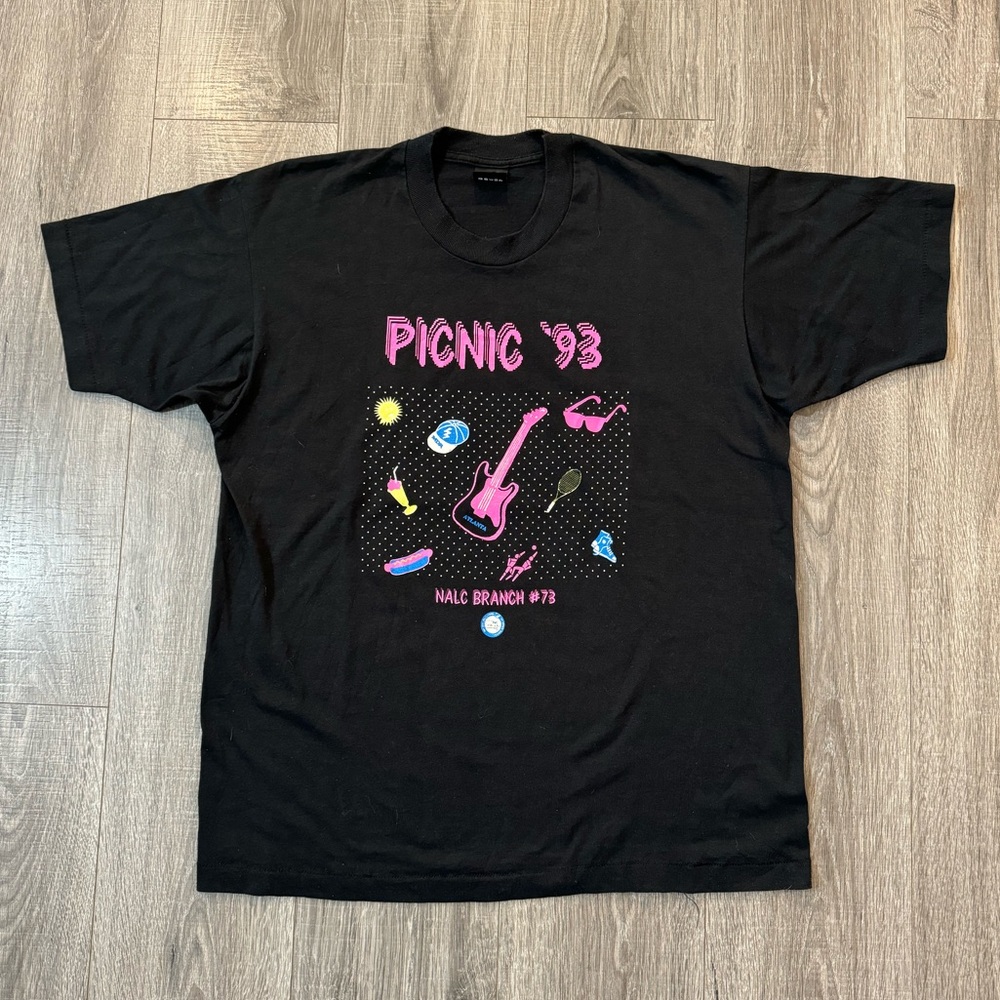 VINTAGE 90s SINGLE STITCH GRAPHIC TEE